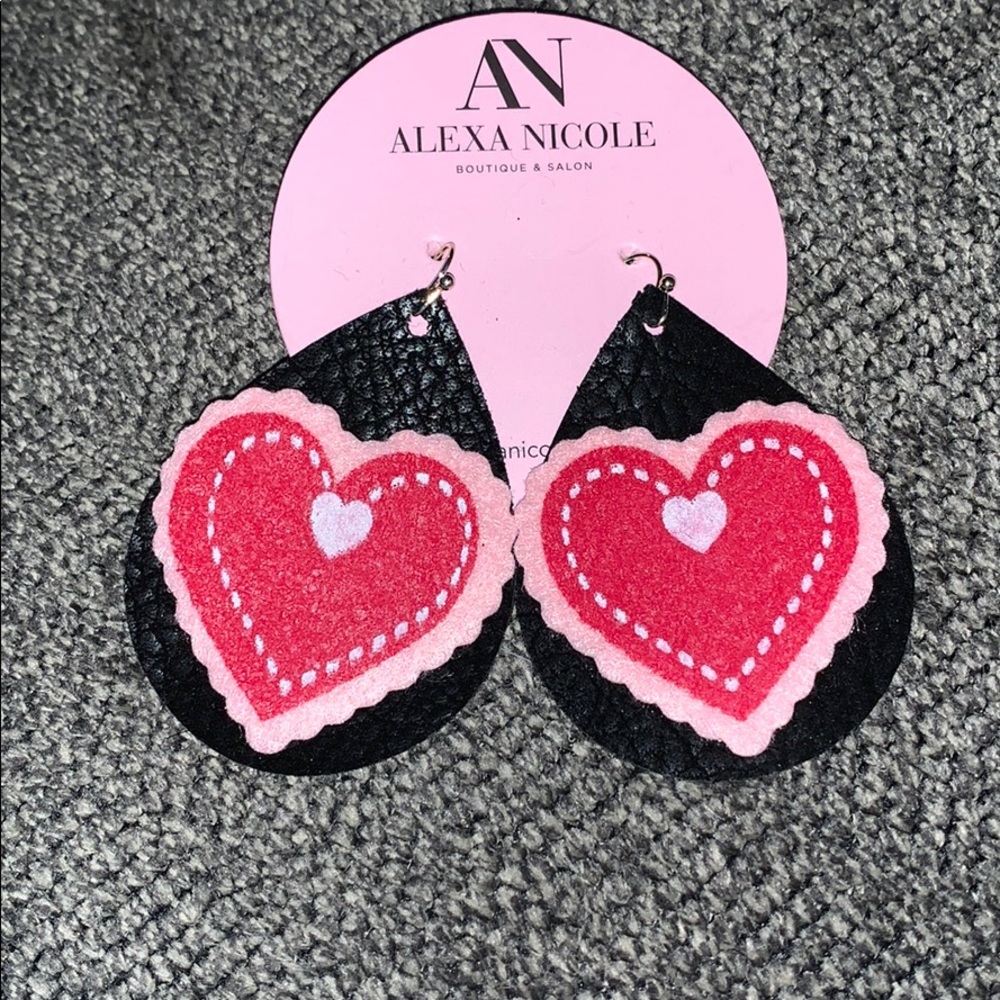 🌸VALENTINE EARRINGS🌸